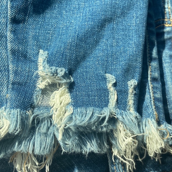 CELLO DISTRESSED DESTROYED RIPPED KNEES HIGH WAIST BLUE JEANS SZ 9 / 29 - Picture 9 of 14